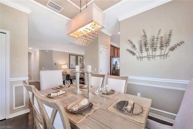 9485 Casoria CT 202, Naples, FL 34113