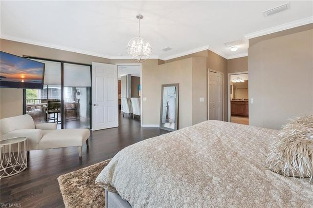 9485 Casoria CT 202, Naples, FL 34113