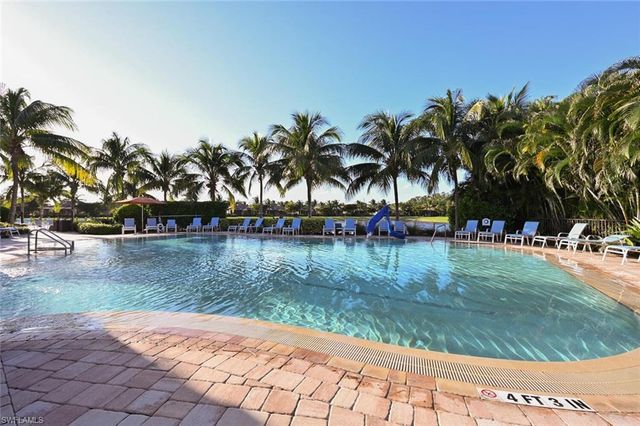 9485 Casoria CT 202, Naples, FL 34113