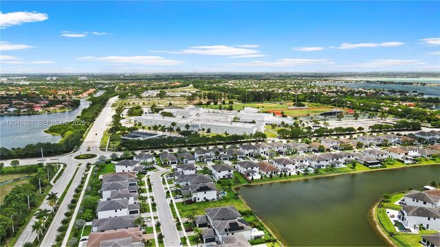 4550 SW 178th Ave, Miramar, FL 33029