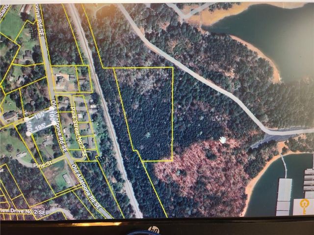 822A Old Allatoona SE Road, Cartersville, GA 30121