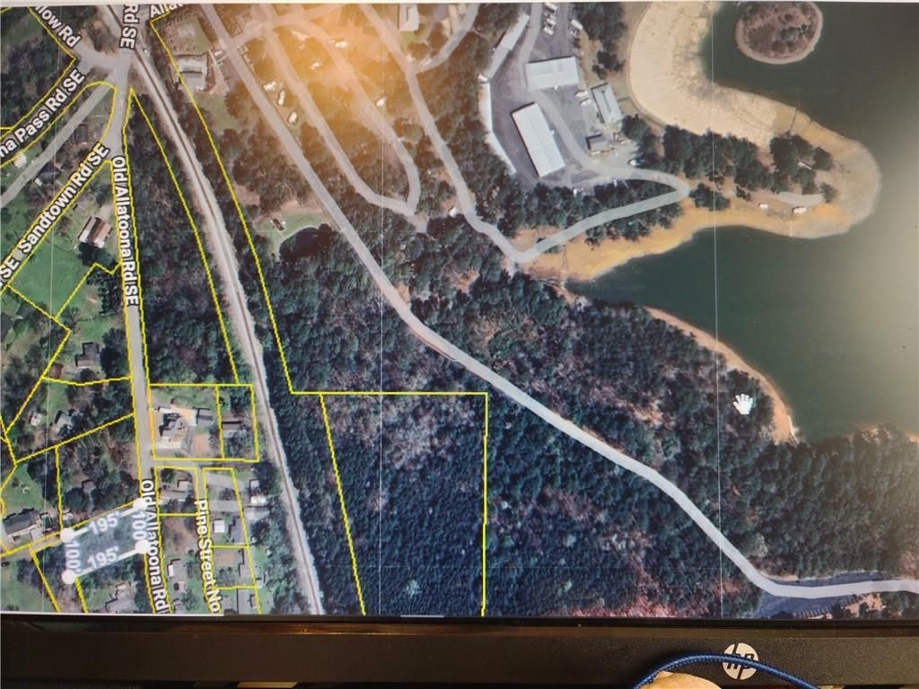 822A Old Allatoona SE Road, Cartersville, GA 30121