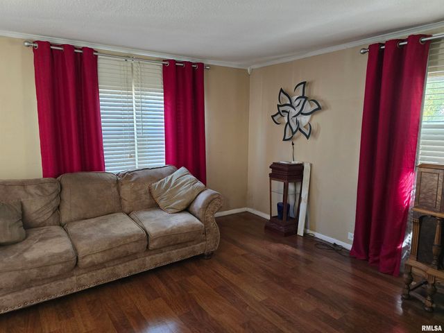 10617 Torrance Road, Carbondale, IL 62901