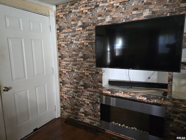 10617 Torrance Road, Carbondale, IL 62901