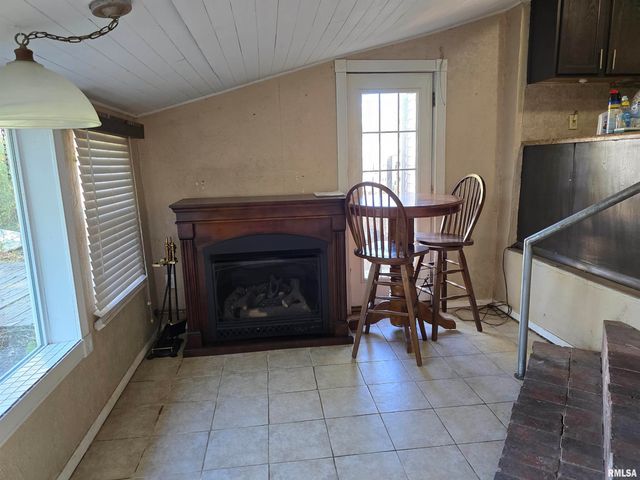 10617 Torrance Road, Carbondale, IL 62901