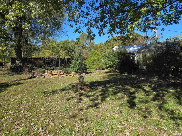 10617 Torrance Road, Carbondale, IL 62901