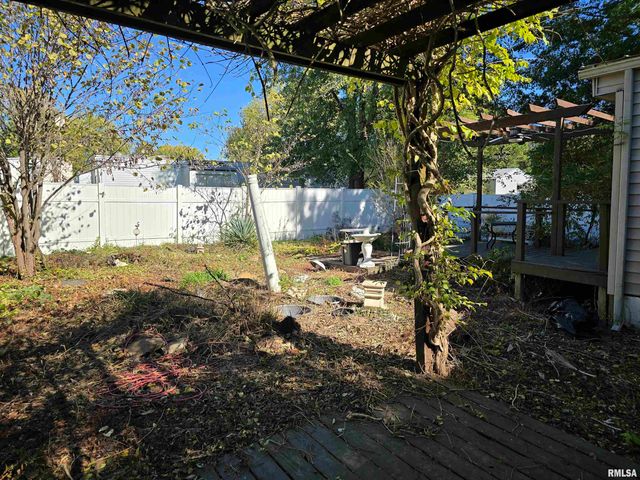 10617 Torrance Road, Carbondale, IL 62901