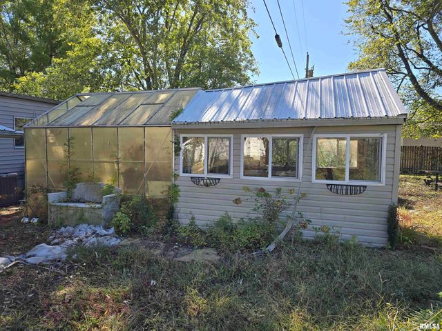 10617 Torrance Road, Carbondale, IL 62901