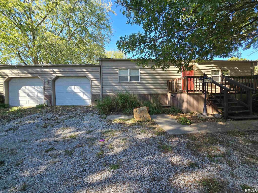 10617 Torrance Road, Carbondale, IL 62901