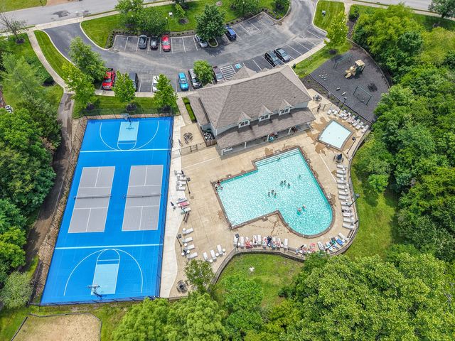 832 Steen St, Hendersonville, TN 37075