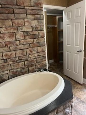 81 Wildwood Dr, Ash Flat, AR 72513