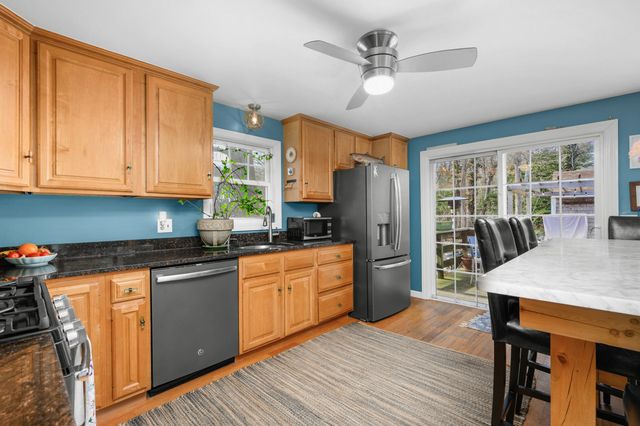 43 Chickadee Lane, Centerville, MA 02632