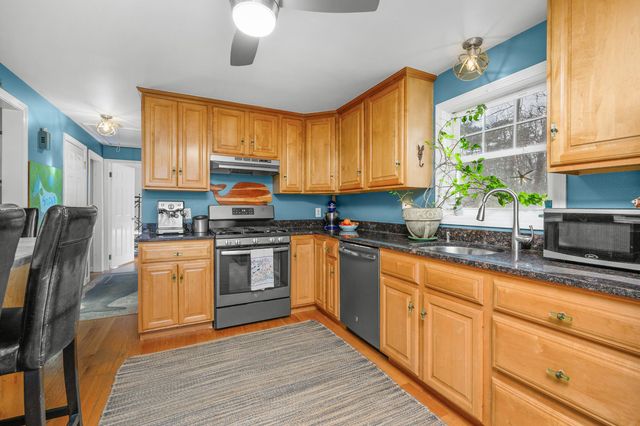 43 Chickadee Lane, Centerville, MA 02632