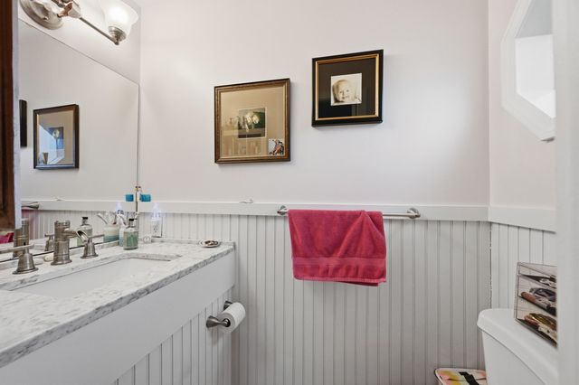 43 Chickadee Lane, Centerville, MA 02632