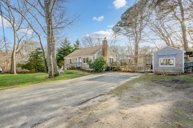 43 Chickadee Lane, Centerville, MA 02632