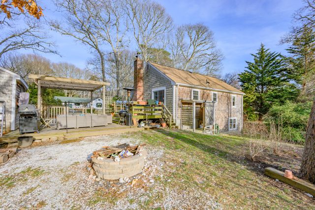 43 Chickadee Lane, Centerville, MA 02632