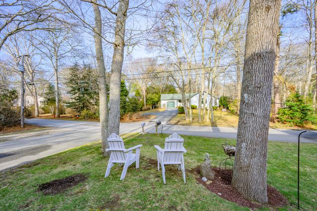 43 Chickadee Lane, Centerville, MA 02632