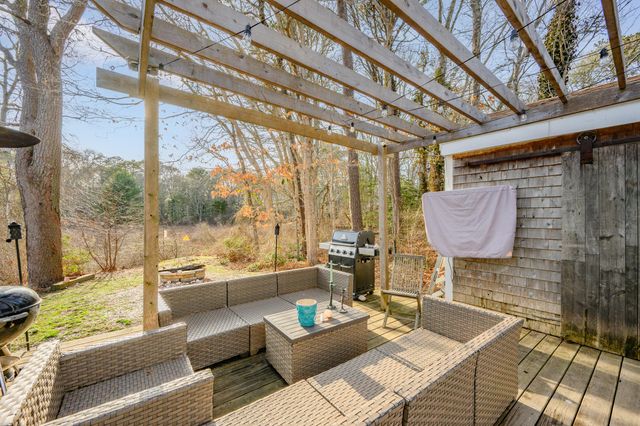 43 Chickadee Lane, Centerville, MA 02632