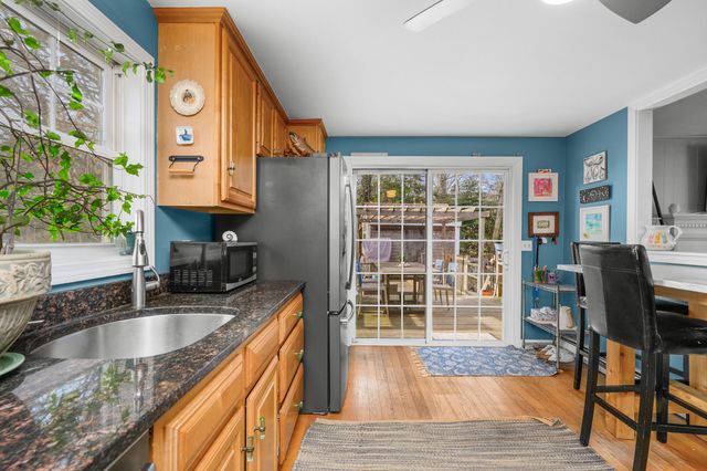 43 Chickadee Lane, Centerville, MA 02632