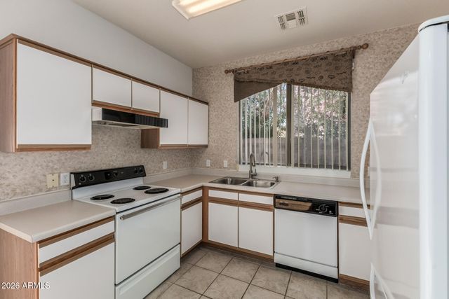 2024 N 30TH Street, Mesa, AZ 85213