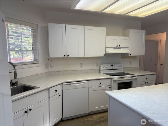 13208 Pacific Way, Long Beach, WA 98631