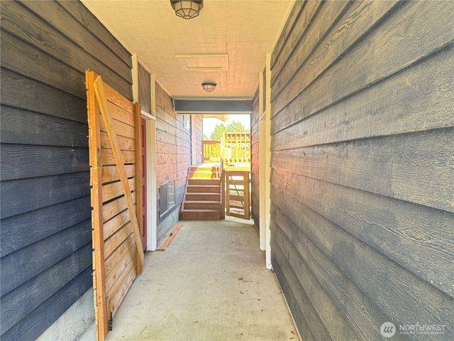 13208 Pacific Way, Long Beach, WA 98631