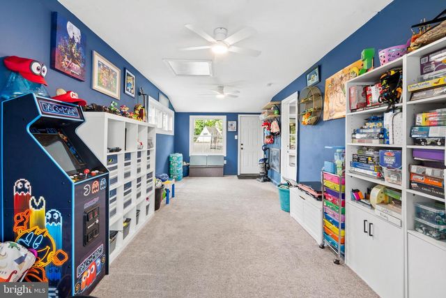85 BUTTONWOOD LN, Levittown, PA 19054