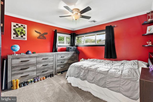 85 BUTTONWOOD LN, Levittown, PA 19054