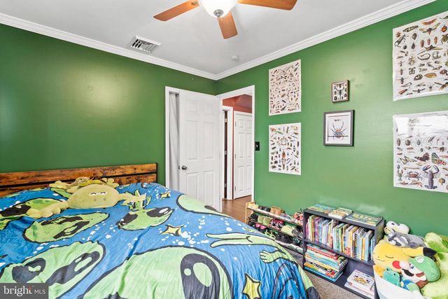 85 BUTTONWOOD LN, Levittown, PA 19054