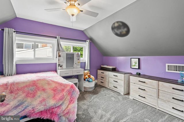 85 BUTTONWOOD LN, Levittown, PA 19054