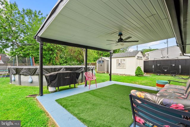 85 BUTTONWOOD LN, Levittown, PA 19054