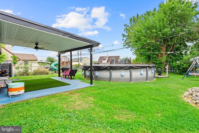 85 BUTTONWOOD LN, Levittown, PA 19054