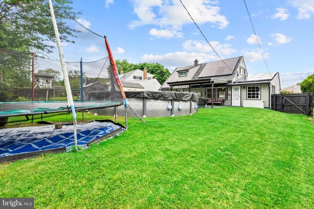 85 BUTTONWOOD LN, Levittown, PA 19054
