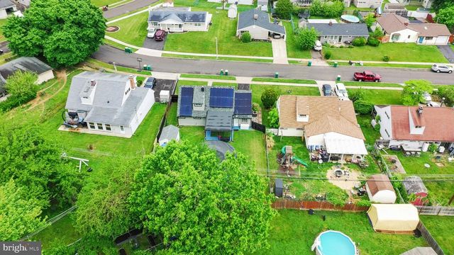 85 BUTTONWOOD LN, Levittown, PA 19054