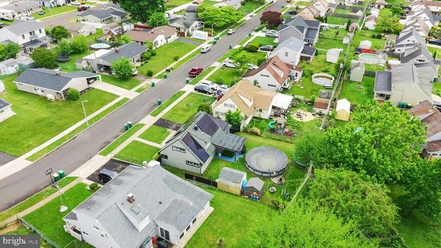 85 BUTTONWOOD LN, Levittown, PA 19054