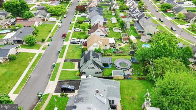 85 BUTTONWOOD LN, Levittown, PA 19054