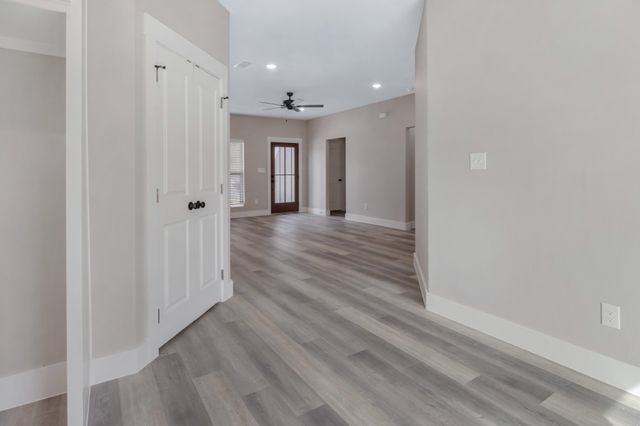 722 E Walker Street, Denison, TX 75021