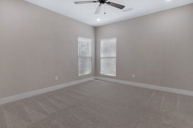 722 E Walker Street, Denison, TX 75021