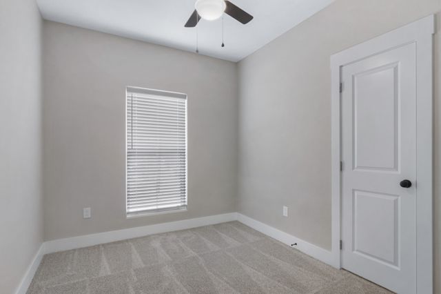 722 E Walker Street, Denison, TX 75021
