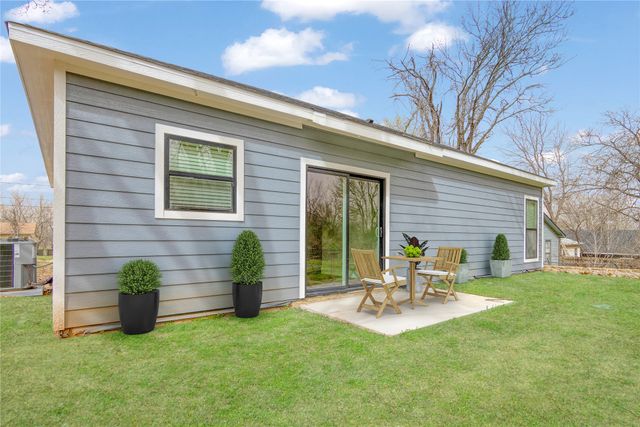 722 E Walker Street, Denison, TX 75021