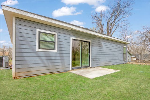 722 E Walker Street, Denison, TX 75021