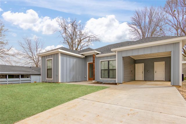 722 E Walker Street, Denison, TX 75021