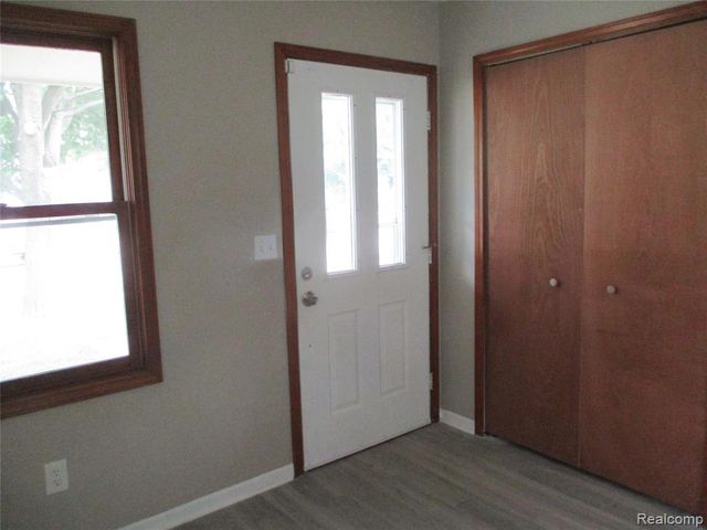 23777 Piper Avenue, Eastpointe, MI 48021