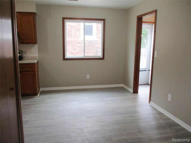 23777 Piper Avenue, Eastpointe, MI 48021
