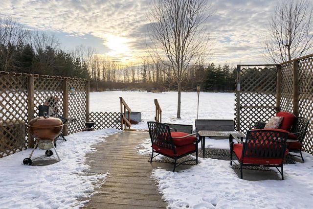 N3543 WILLOW ROAD, Pulaski, WI 54162