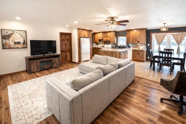 N3543 WILLOW ROAD, Pulaski, WI 54162