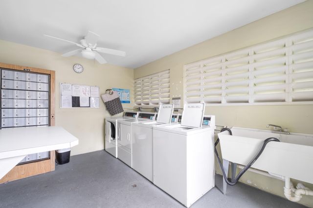 2915 Crosley Drive W G, West Palm Beach, FL 33415