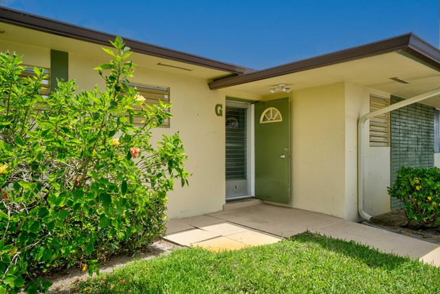 2915 Crosley Drive W G, West Palm Beach, FL 33415