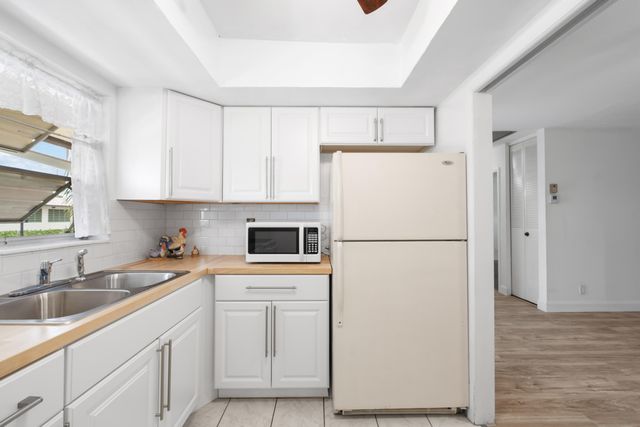 2915 Crosley Drive W G, West Palm Beach, FL 33415