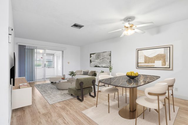2915 Crosley Drive W G, West Palm Beach, FL 33415